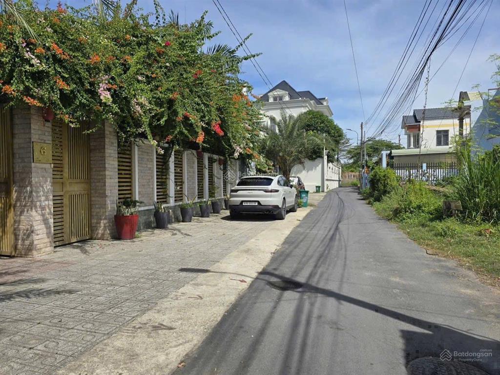 Giá 4 tỷ ** bán gấp nhà phú mỹ, dx057 nhà 1 trệt 2 lầu, đã hoàn công, pháp lý chuẩn!