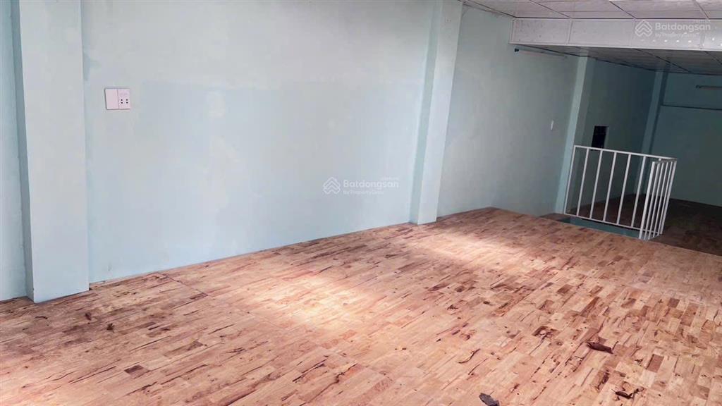 Chủ ngộp ngân hàng bán nhanh nhà mặt tiền lê hồng phong giá chỉ 2 tỷ 500 triệu cơ hội hiếm