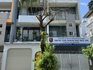 Bán gấp căn nhà phố có hầm view công viên kdc sadeco phước kiển a, giá 13,7tỷ