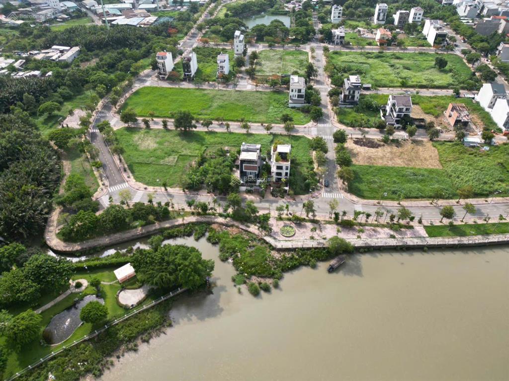 Bán gấp nền biệt thự view sông kdc bộ công an phạm hữu lầu, nhà bè 323,8m2
