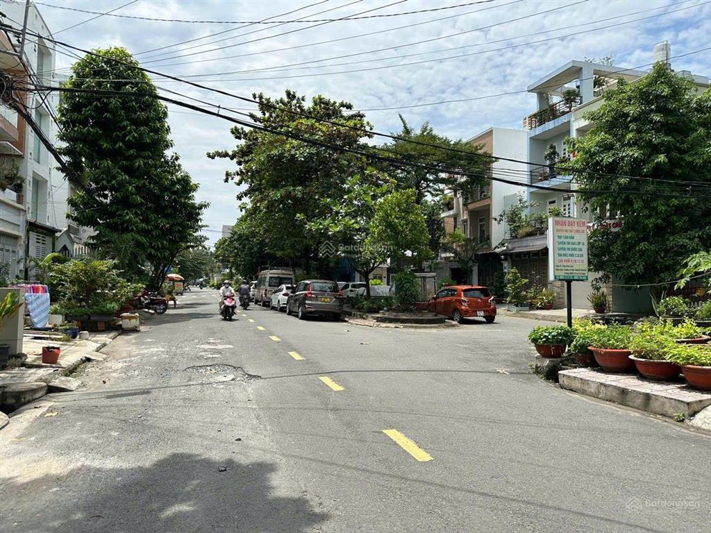 Bán nhà hẻm xe hơi đường nguyễn hữu dật, gần đại học công thương (4x18m 3 lầu) 8,8 tỷ