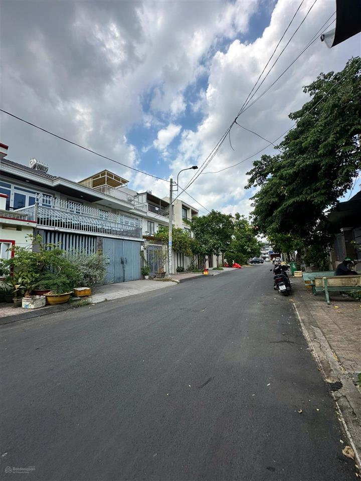 Cho thuê nhà biệt thự 7x20m đường nguyễn hữu dật  chế lan viên