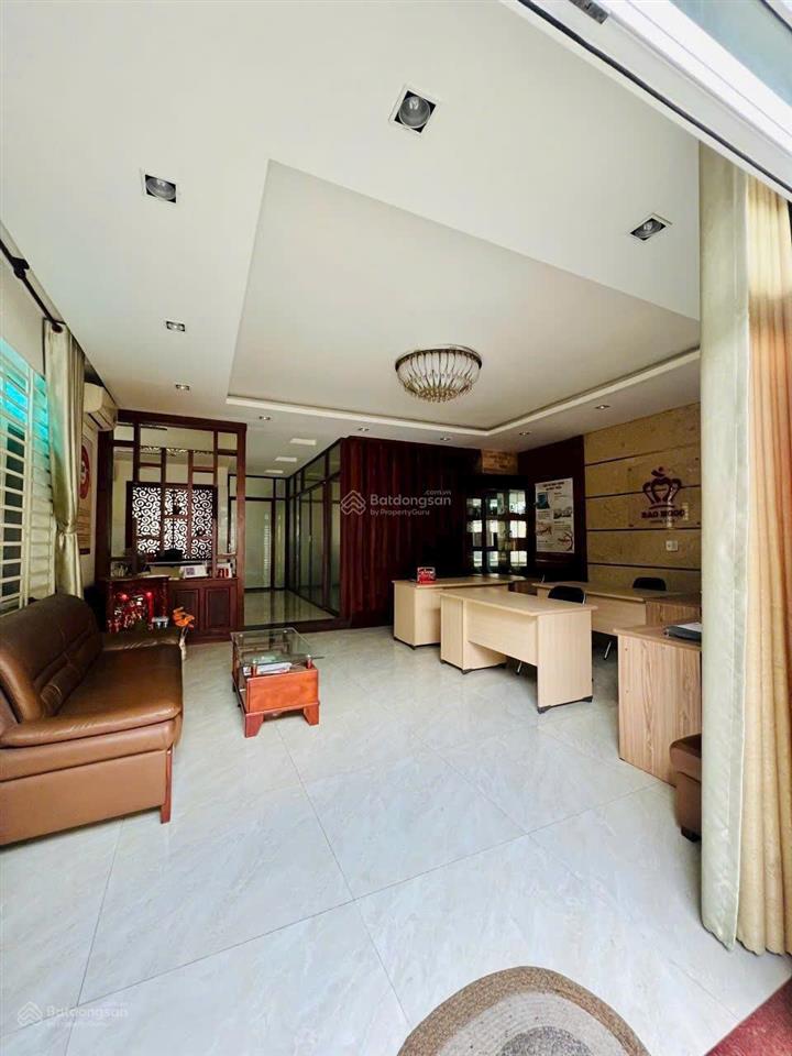 Cho thuê biệt thự 10x20m khu biệt thự ngọc đức  chế lan viên, tân phú