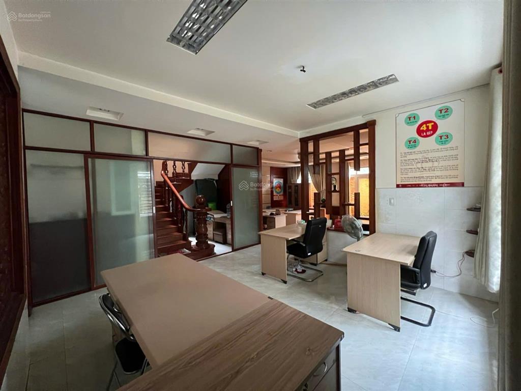 Cho thuê biệt thự 10x20m khu biệt thự ngọc đức  chế lan viên, tân phú
