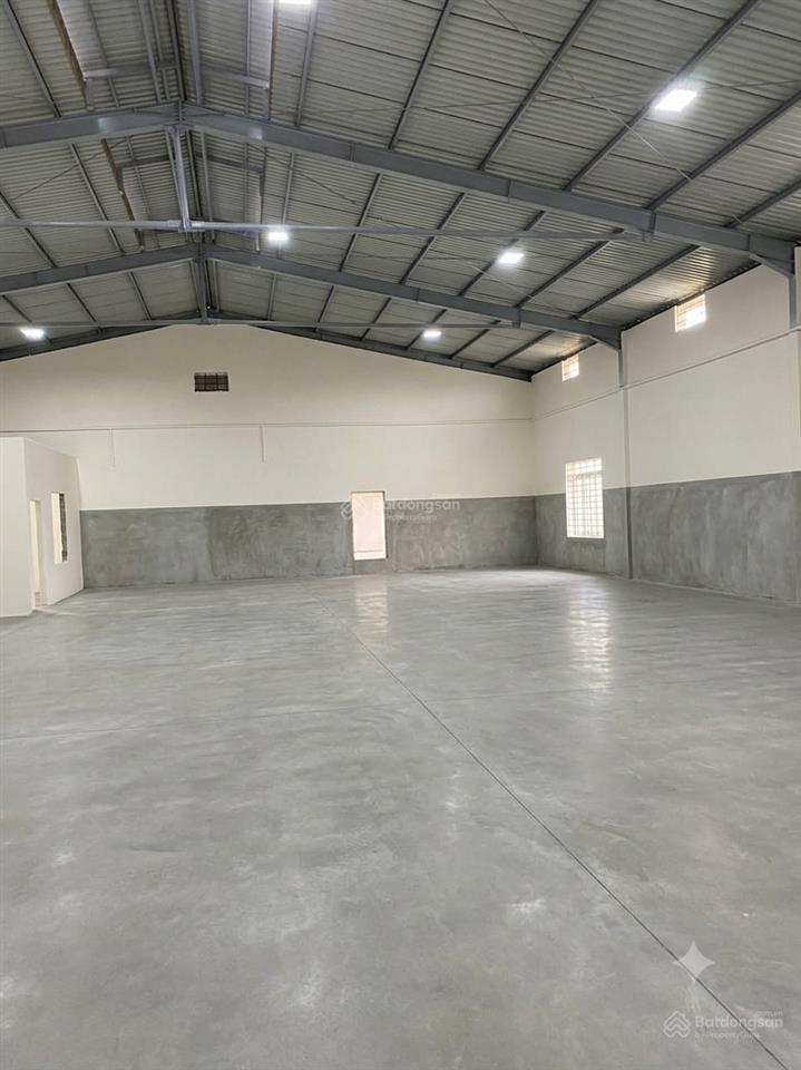 Cho thuê kho xưởng 570m2 (15x38m) gần siêu thị eon mall tân phú