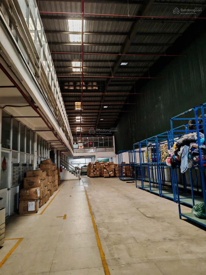 Cho thuê kho xưởng 1400m2 gần kcn tân bình, có pccc, đường công