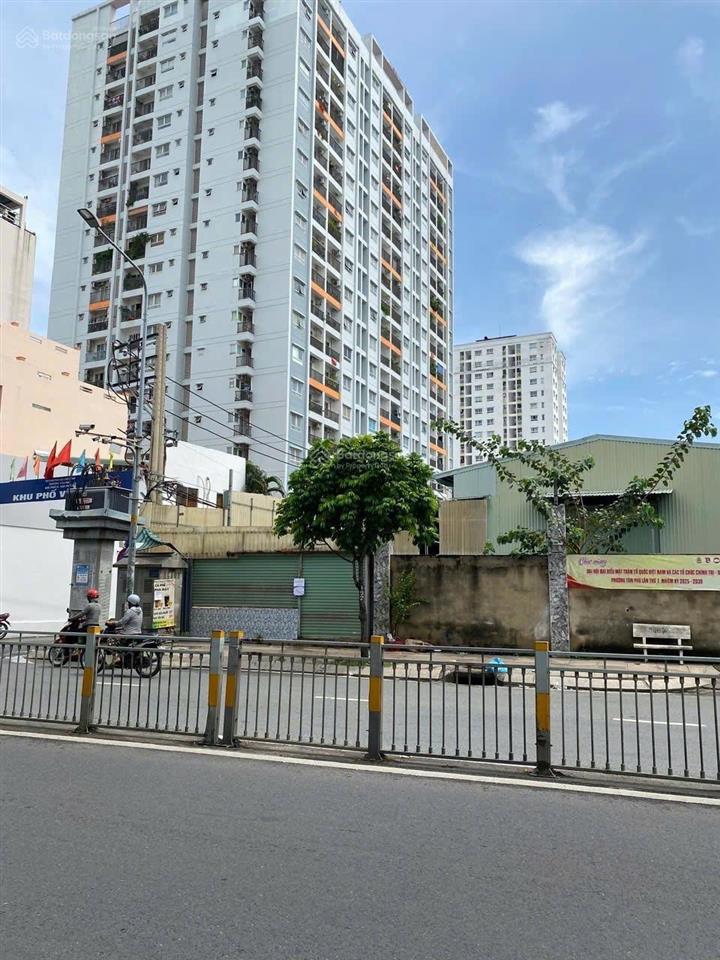 Cho thuê kho xưởng góc 2 mặt tiền lũy bán bích, tân phú, 30x40m giá 100 triệu