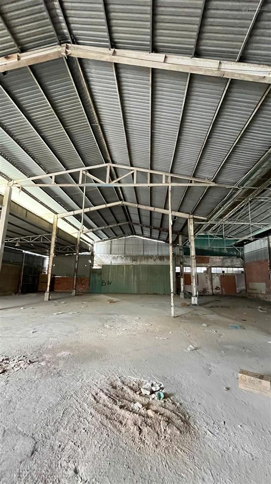 Cho thuê kho xưởng góc 2 mặt tiền lũy bán bích, tân phú, 30x40m giá 100 triệu
