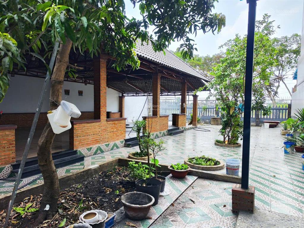 Bán biệt thự sân vườn đặng thúc vịnh, hóc môn (24x25m nhà xây 10x20m còn lại sân vườn)