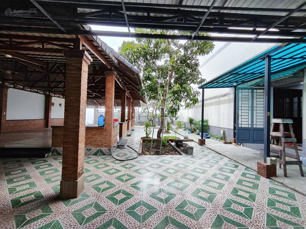 Bán biệt thự sân vườn đặng thúc vịnh, hóc môn (24x25m nhà xây 10x20m còn lại sân vườn)