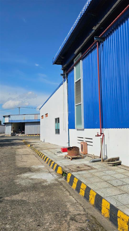 Cho thuê kho xưởng 2300m2 gần kcn vĩnh lộc, có pccc nghiệm thu