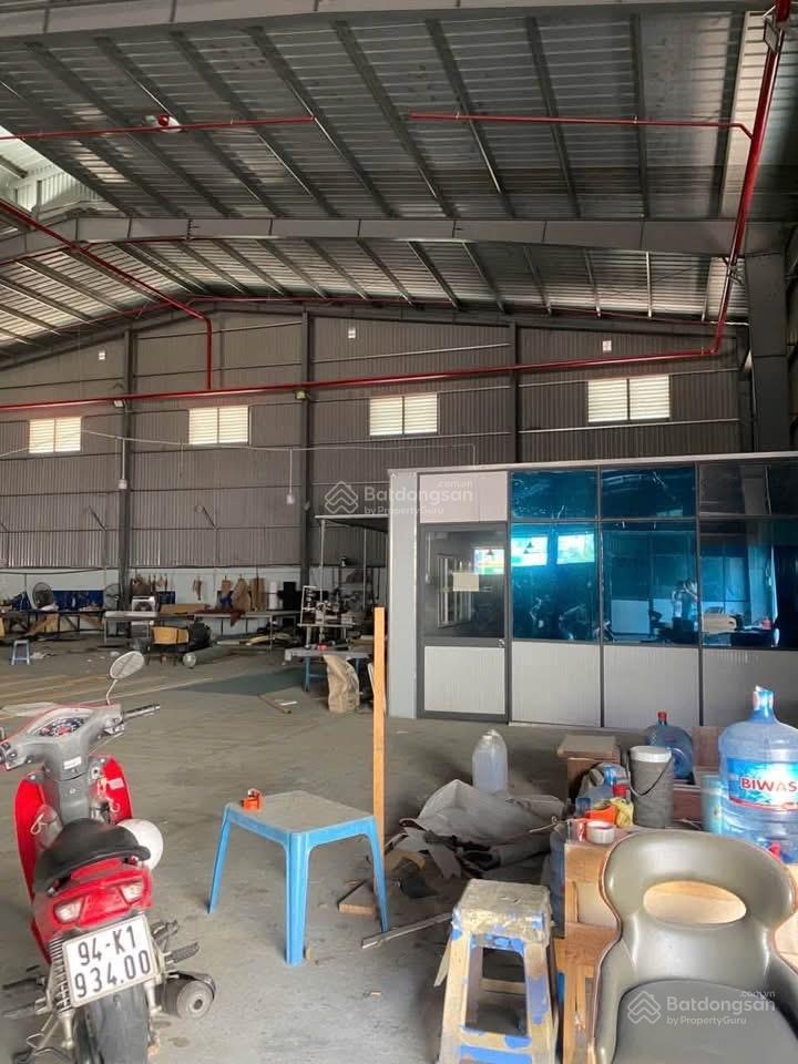Cho thuê kho chứa hàng 550m2 trong cụm kho phường tân sơn nhì, tp.hcm