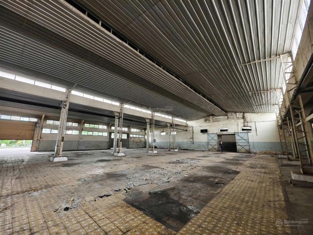 Cho thuê cụm kho 2500m2 đường trần văn dư, tân bình có cắt diện tích nhỏ