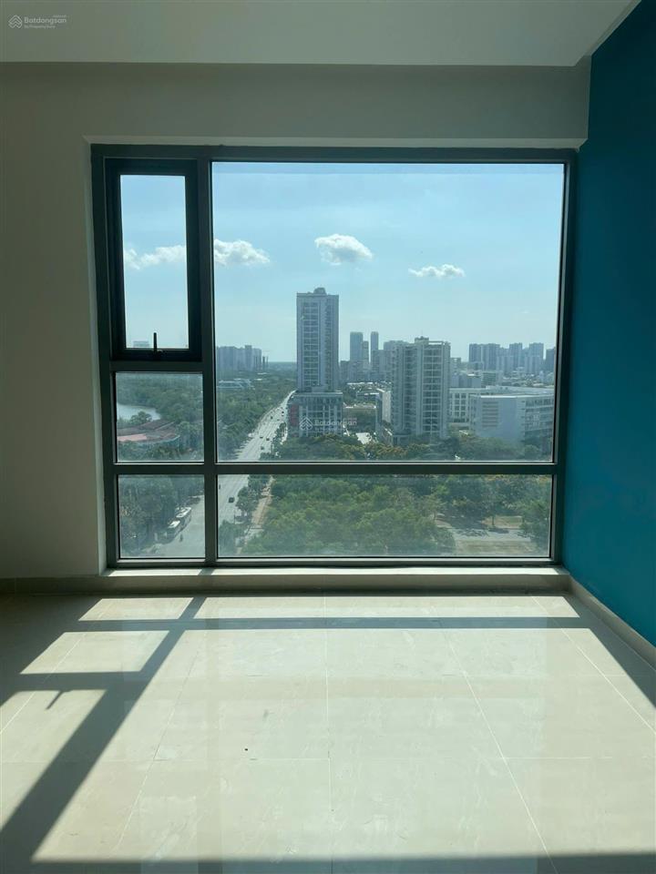 Cho thuê văn phòng golden king 35m² giá 10tr tại phú mỹ hưng q7
