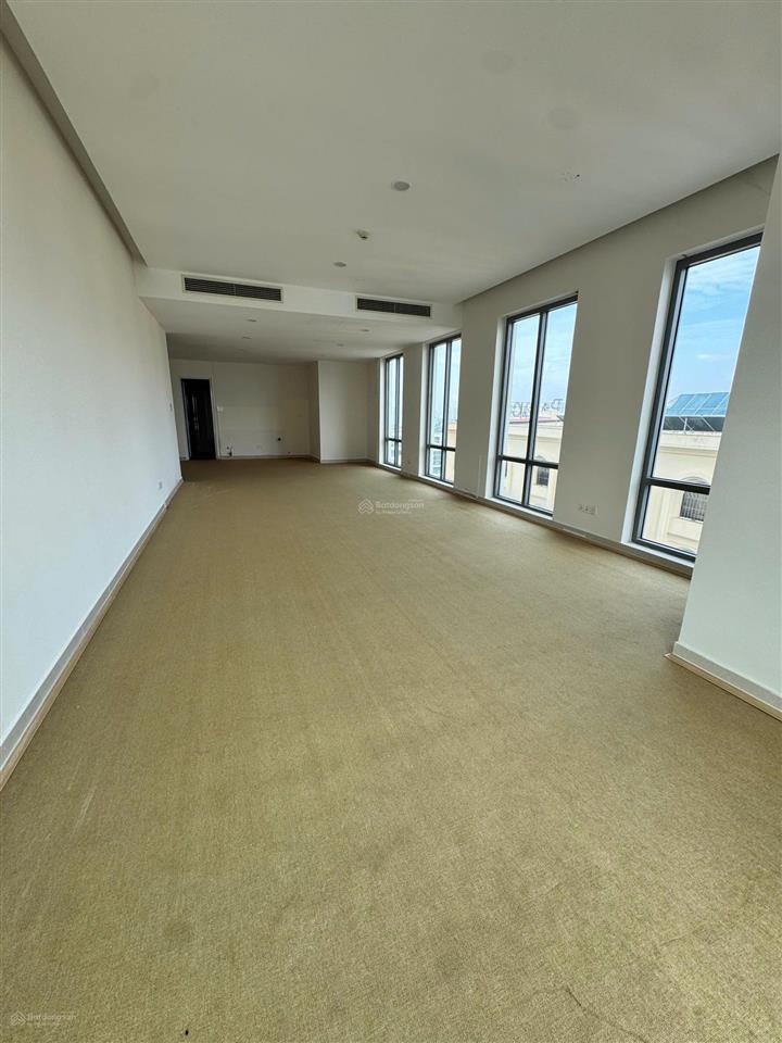 Cho thuê văn phòng golden king 70m2 giá 20 triệu