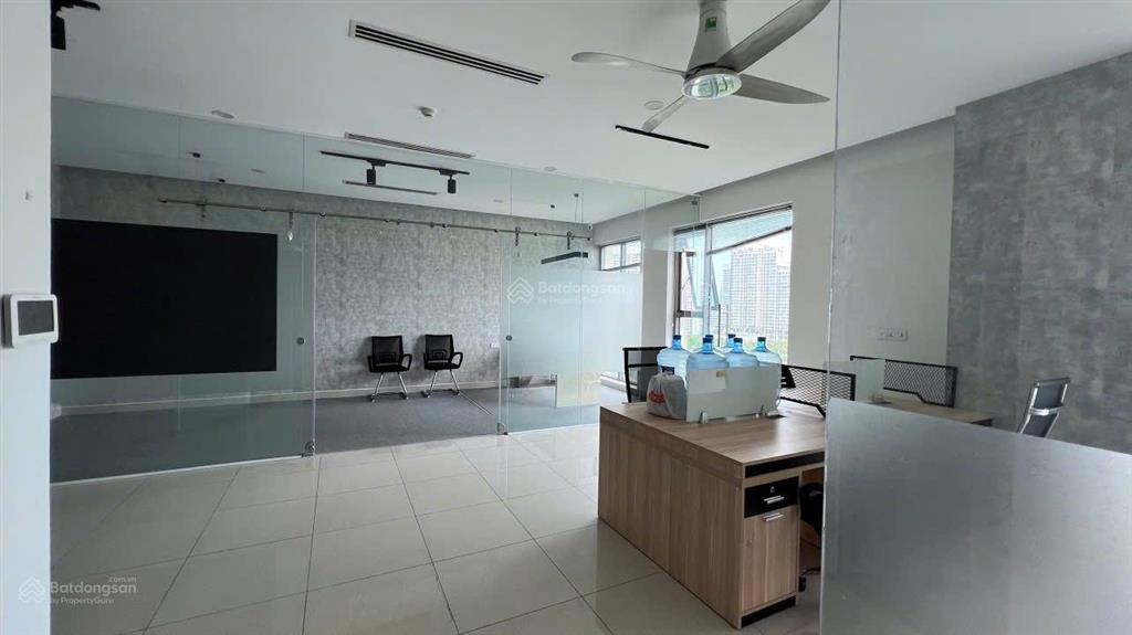 Cho thuê văn phòng golden king, 50m2, 12 triệu tại phú mỹ hưng q7, hcm