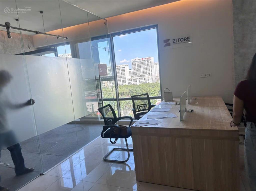 Cho thuê văn phòng golden king, 50m2, 12 triệu tại phú mỹ hưng q7, hcm