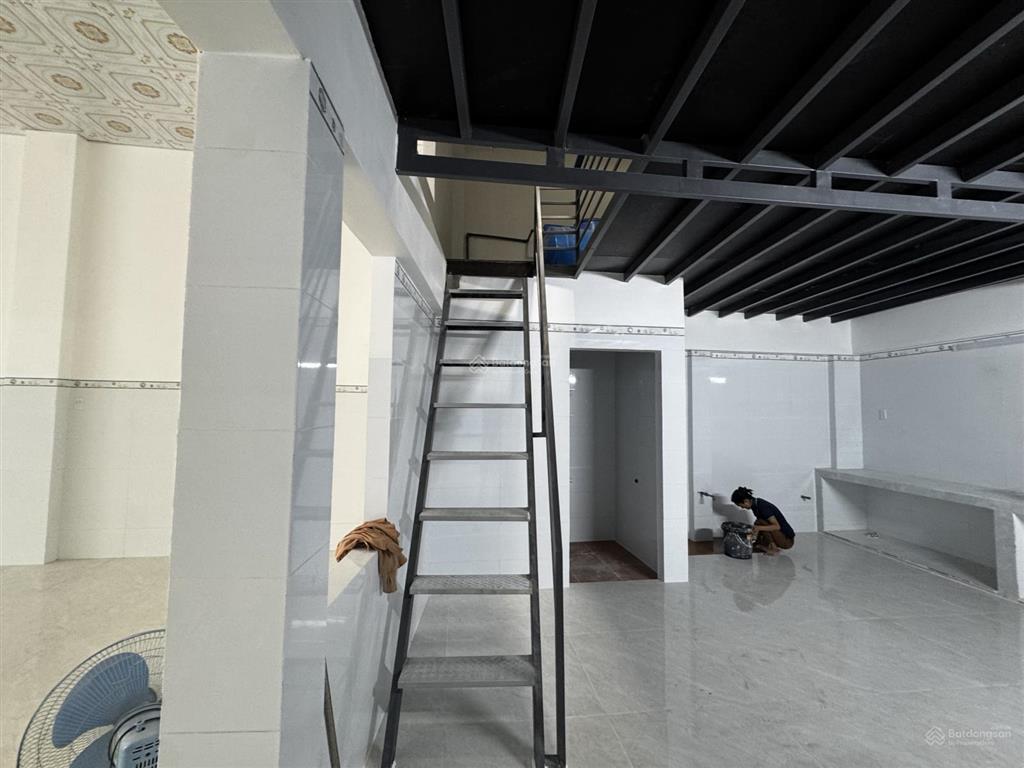 Chính chủ cần bán mặt tiền đường nguyễn văn tuôi, xã bến lức.