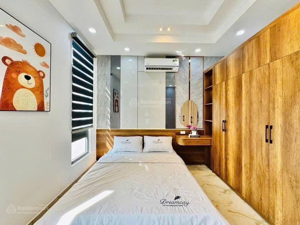 Bán tòa nhà chdv nguyễn trãi  quận 1