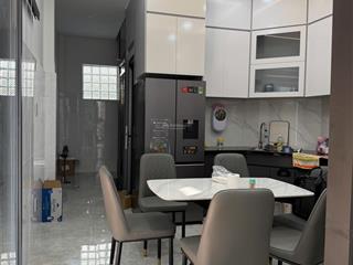 Bán tòa nhà chdv 5 tầng lầu 13pn  13 wc