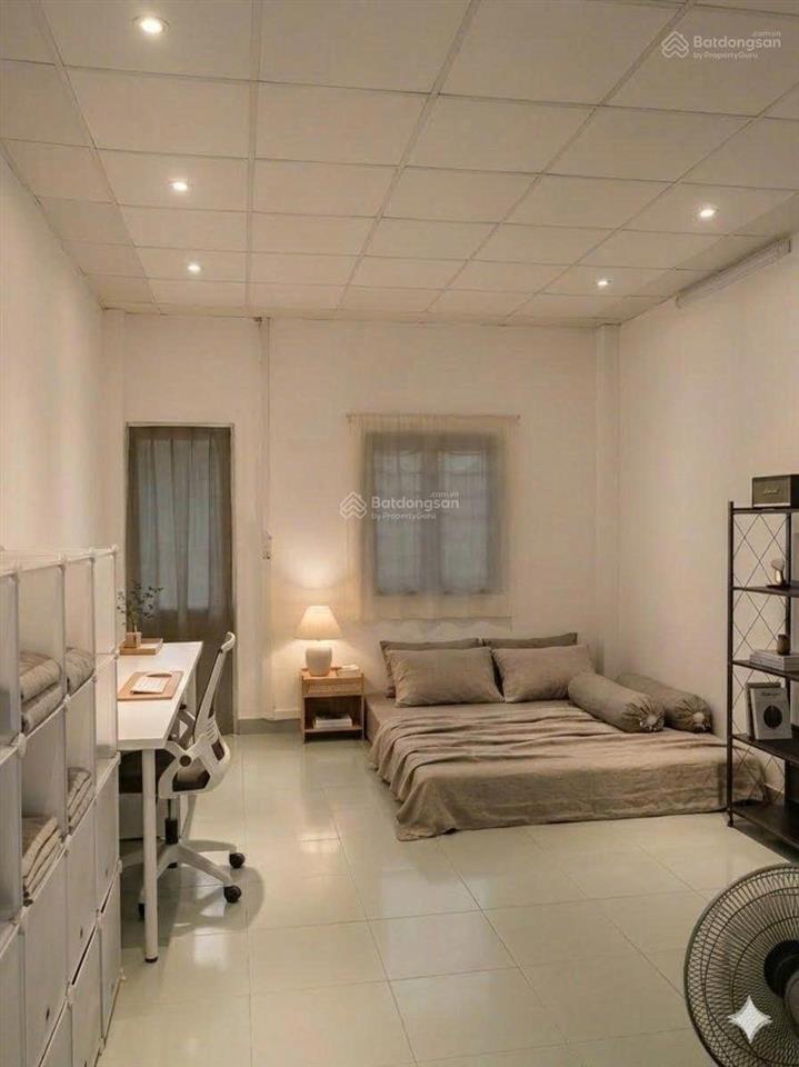 Bán tòa nhà chdv 5 tầng lầu 13pn  13 wc