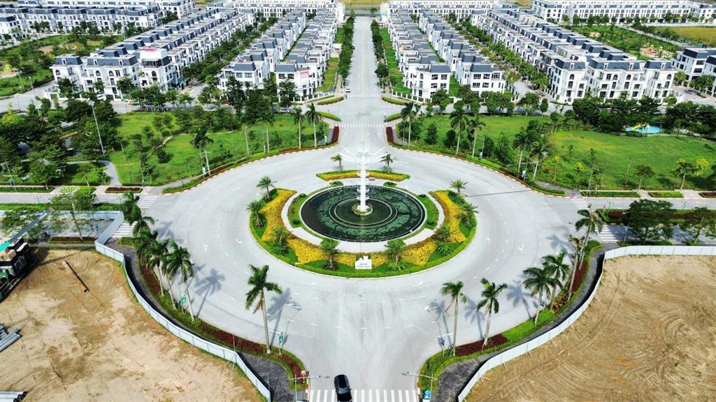 Biệt thự trục 24m gần sun group giá chỉ 85.3tr/m2