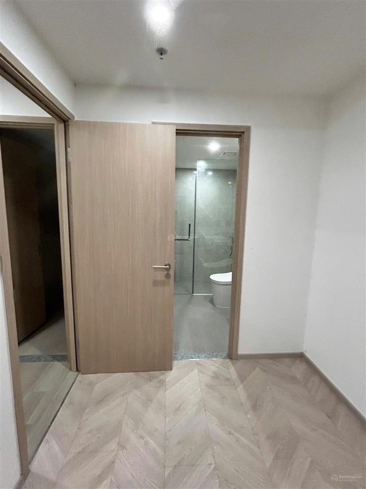 Bán cc masteri centre point, 4,9 tỷ, 74m2, 2pn, 2wc, giá ưu đãi ở q9, hcm.  0906 825 ***