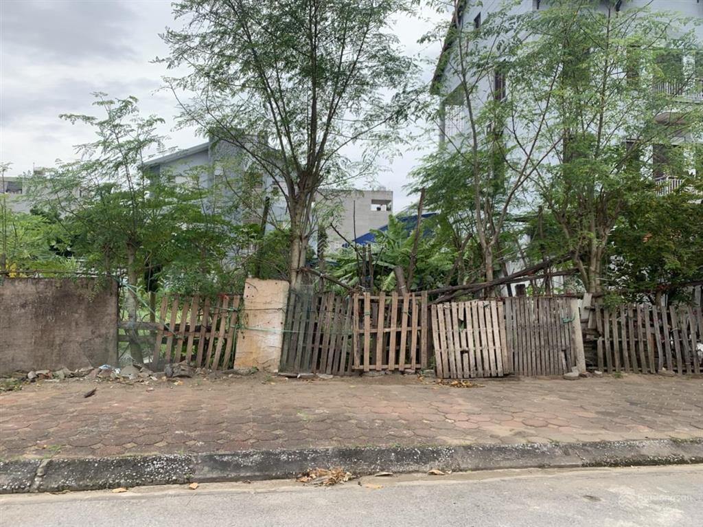 Hàng hiếm trên thị trường 60m2 tái định cư trâu quỳ, đường 13m vỉa hè rộng, gần hồ điều hòa