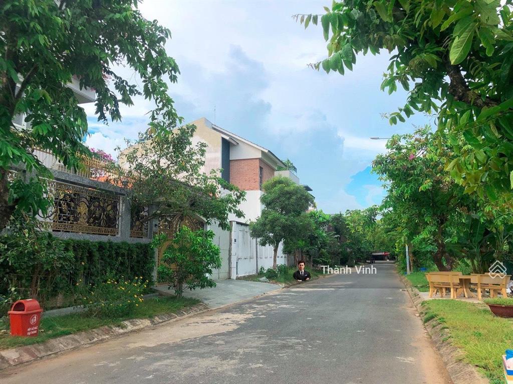 Bán đất nền sổ đỏ đường 16m diện tích 5m x 23m vị trí đẹp,giá bán chính chủ,gần ngã 4 đường d2d5.