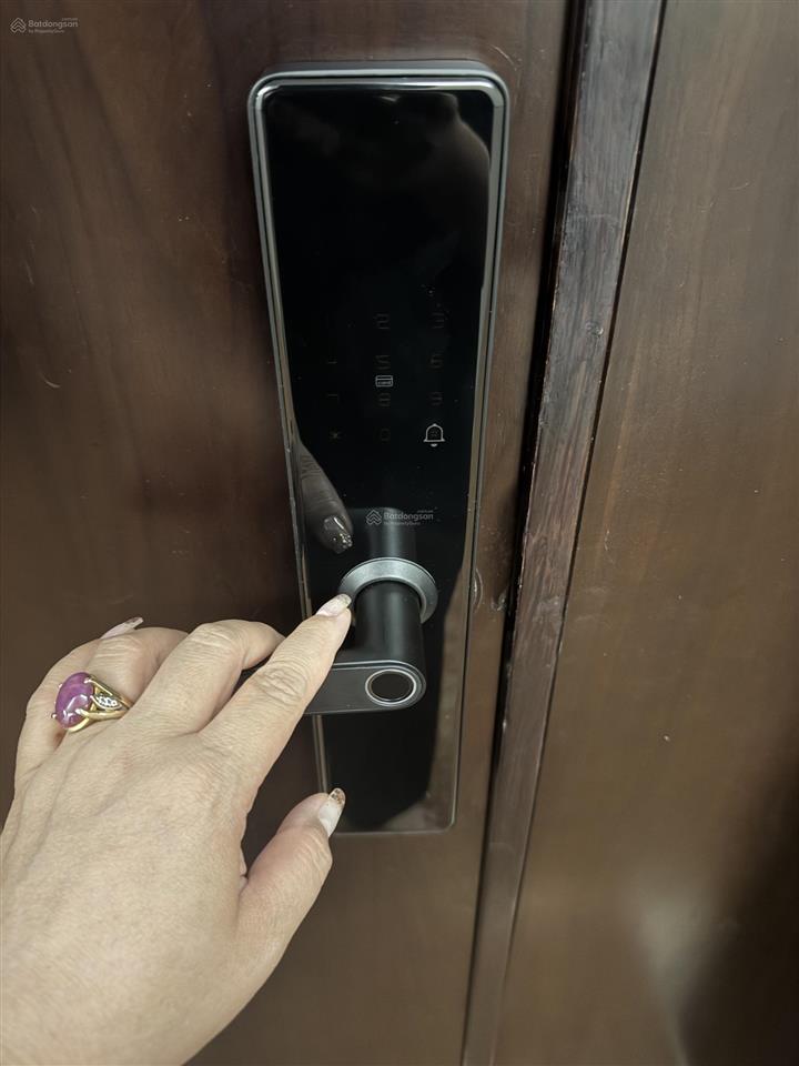 Bán cc pacific place lô góc, lý thường kiệt, 222m2, giá thỏa thuận,3pn,2wc đẹp xuất sắc 0912 188 ***