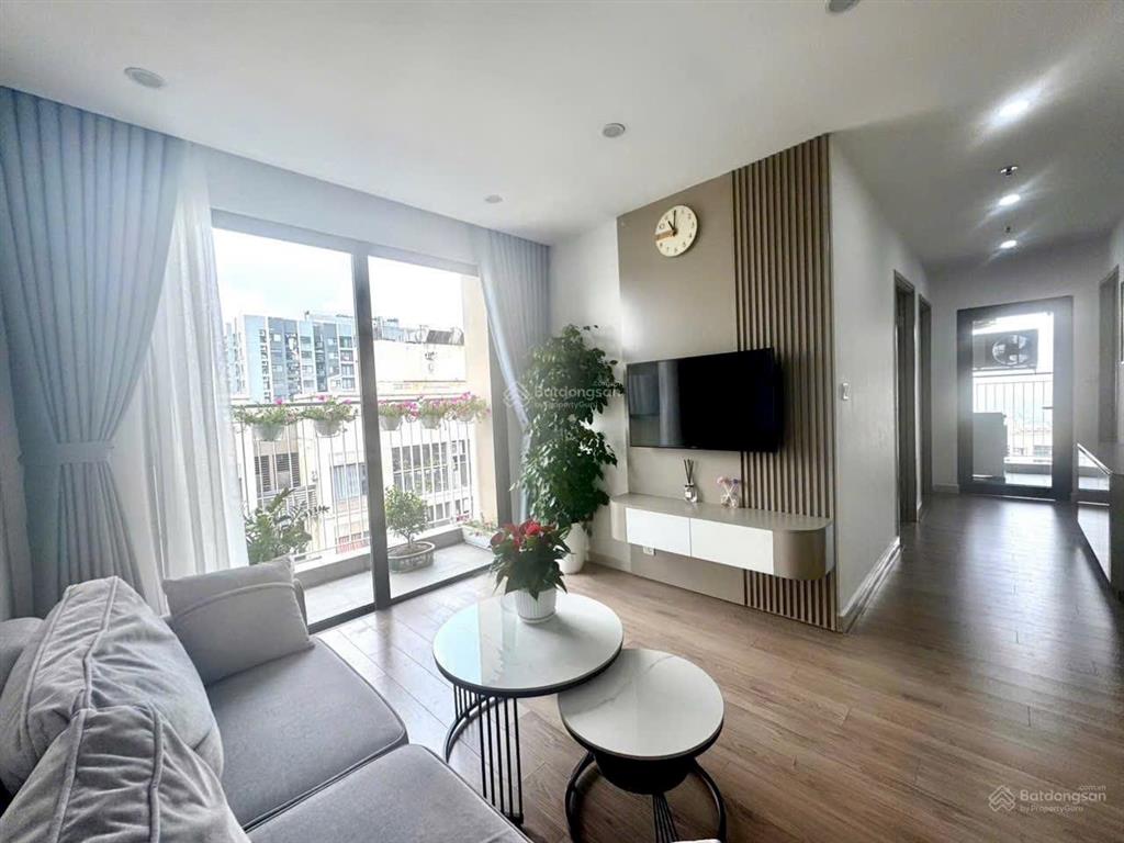 Bán cc vinhomes smart city giá tốt, 4,82 tỷ, 75m2, 3pn, 2wc, đông nam, tiện nghi đầy đủ