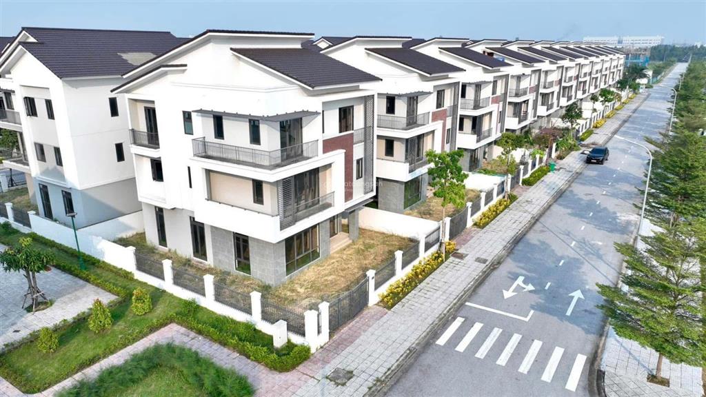 Bán suất ngoại giao villa 230m, chiết khấu 10% hỗ trợ 24 tháng không lãi suất về phố cổ chỉ 14km
