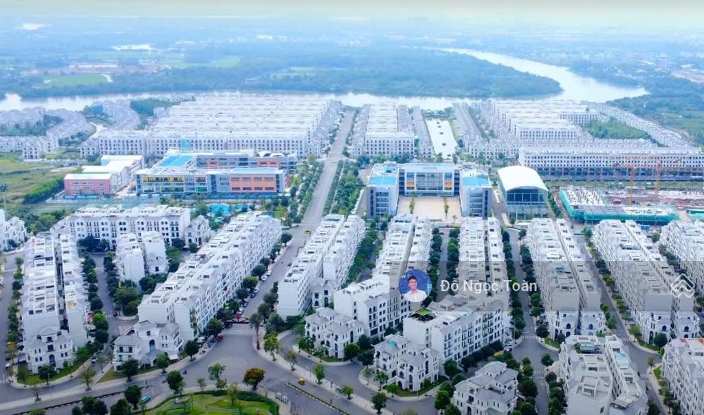 Cho thuê nhà phố 126m2 vinhomes grand park