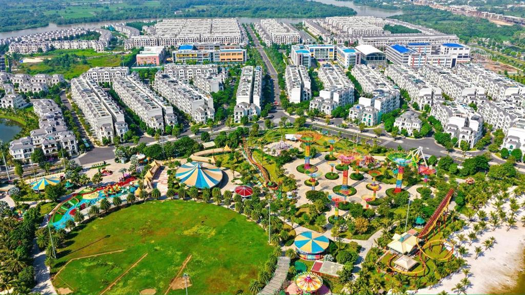 Em nắm tất cả mb cho thuê tại vinhomes quận 9  ở gia đình, ngân hàng, giáo dục, f&b vp công ty,...