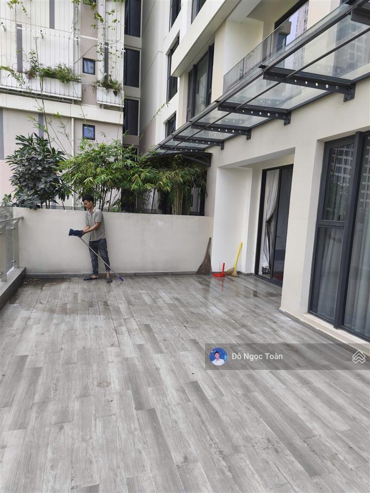 Cho thuê căn hộ 146m2, có sân vườn rộng lớn độc đáo tại masterise (lumiere)