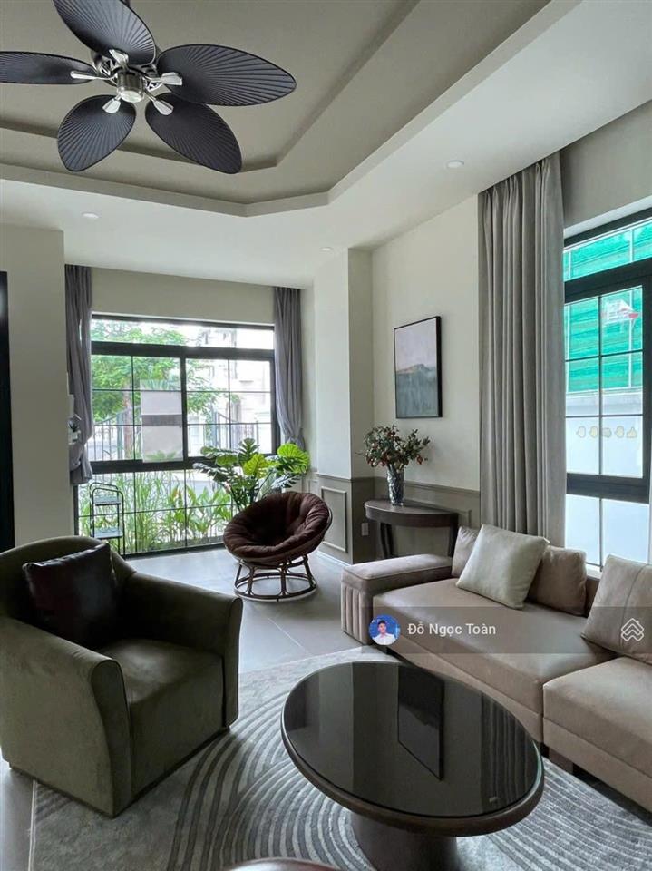 Cho thuê biệt thự full nội thất cao cấp tại vinhomes grand park