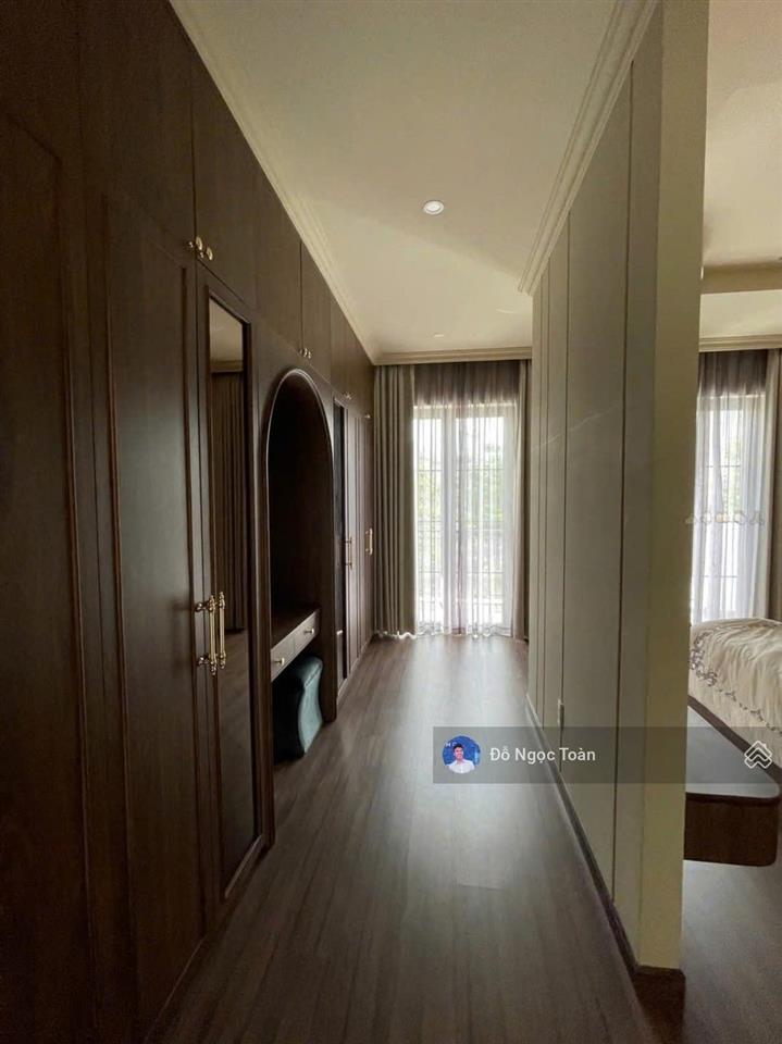 Cho thuê biệt thự full nội thất cao cấp tại vinhomes grand park