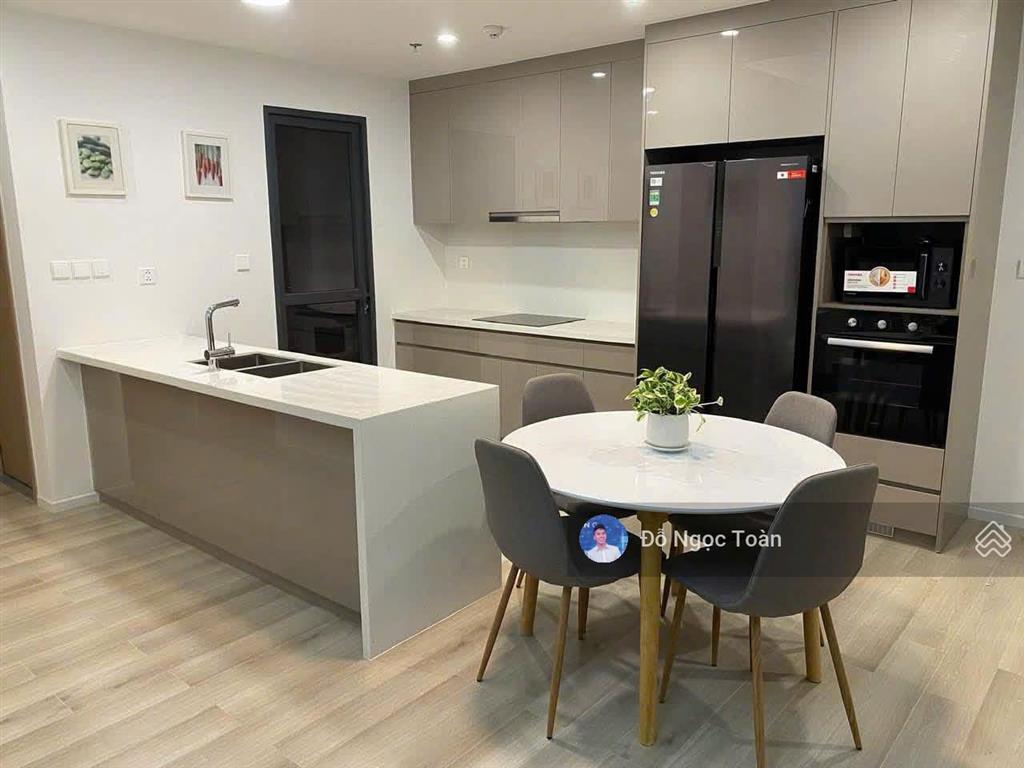 Đẹp quá! cho thuê 3pn masteri centre point  view công viên 36ha  ngay vincom  22tr/tháng