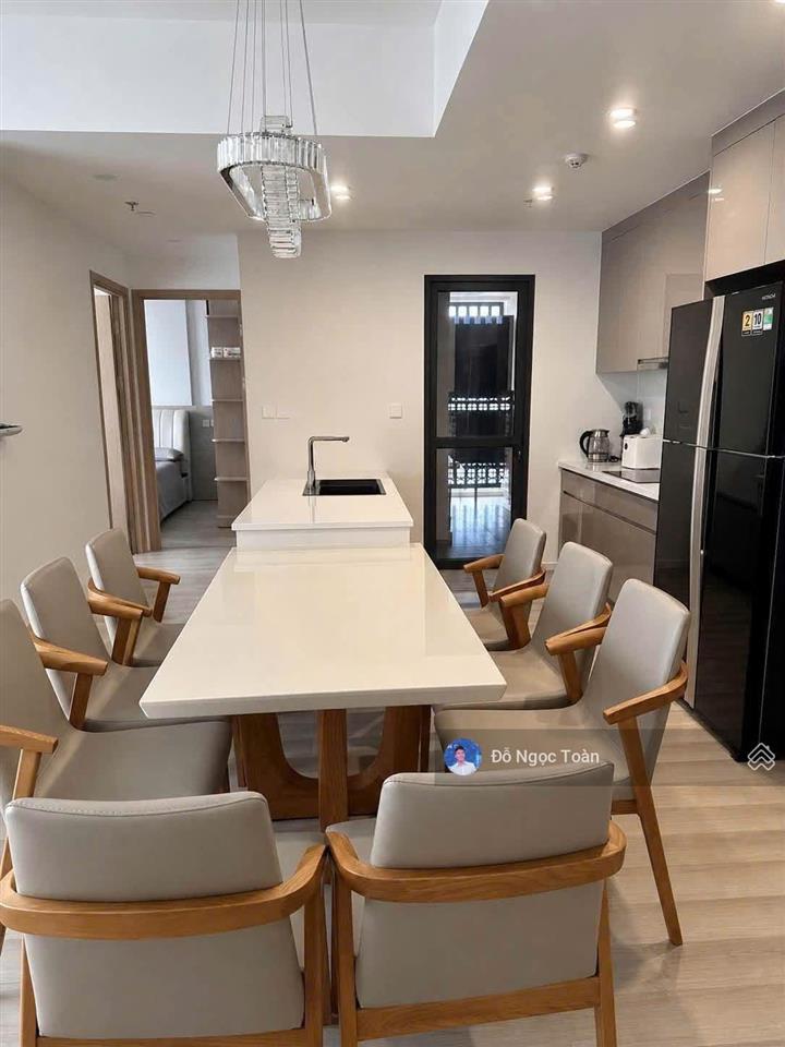 Siêu phẩm! cho thuê 3pn masteri centre point  full nt cao cấp  view cv 36ha tuyệt đẹp  25tr/thág