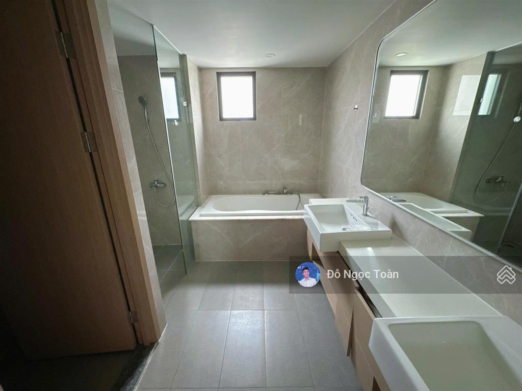 Siêu phẩm! cho thuê penthouse lumiere boulevard (masteri)  4pn  285m2  40tr/tháng