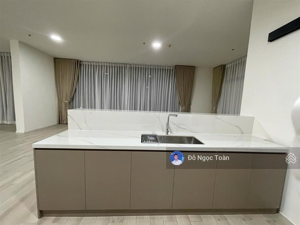 Siêu phẩm! cho thuê penthouse lumiere boulevard (masteri)  4pn  285m2  40tr/tháng