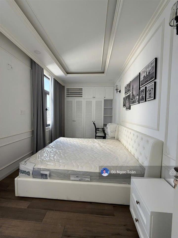 Cho thuê nhà phố full nội thất đẹp gần công viên 36ha tại vinhomes grand park.