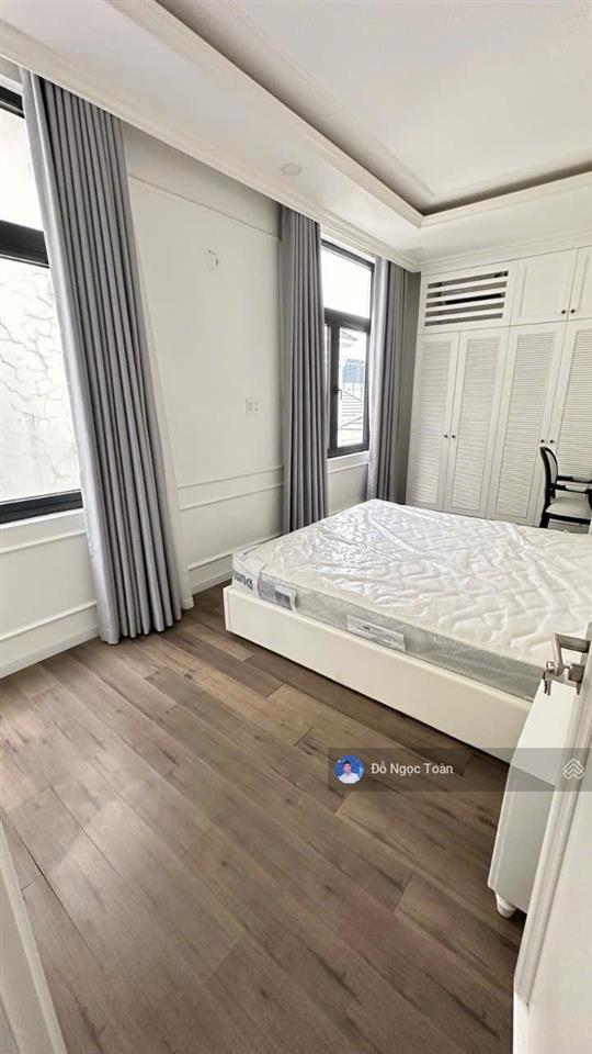 Cho thuê nhà phố full nội thất đẹp gần công viên 36ha tại vinhomes grand park.