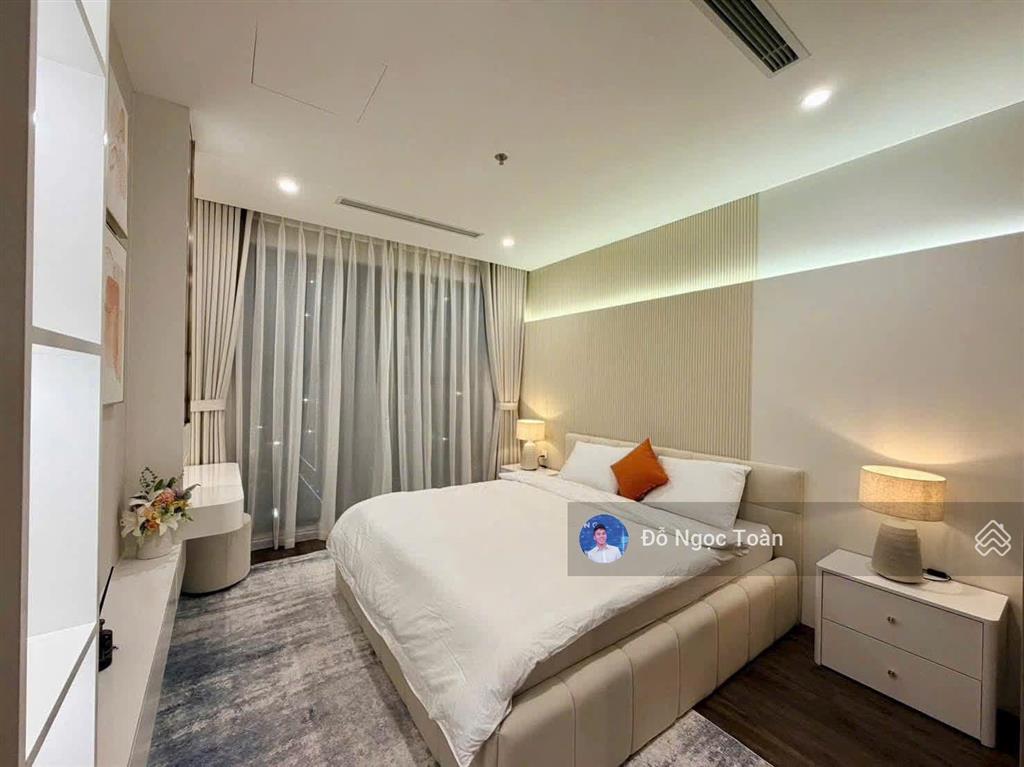 Siêu phẩm! cho thuê 3pn the opus one  110m  nội thất cực kỳ cao cấp, sang trọng
