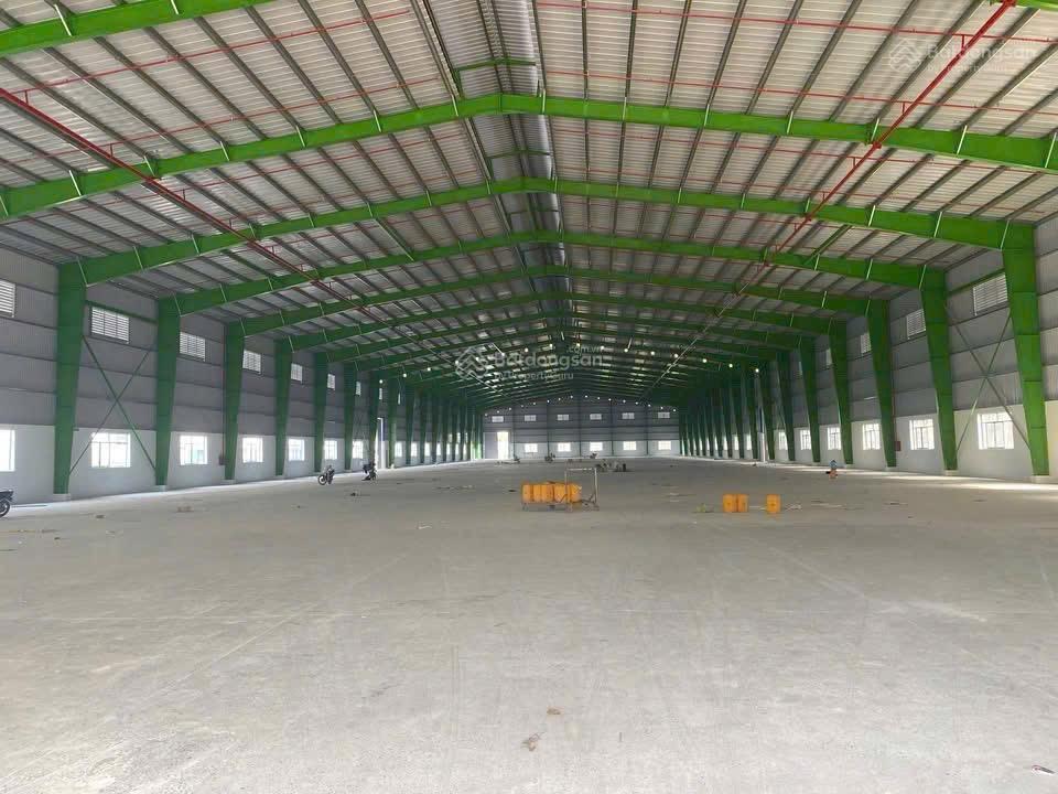 Xưởng mới xây dựng kcn bến cát dt xưởng 6700m2 vp nhà xe 370m2