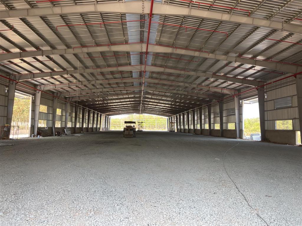 Xưởng an lập, dầu tiếng 4300m2 vp 340m2 mới xây dựng. giấy tờ đầy đủ, pccc tự động, đường cont