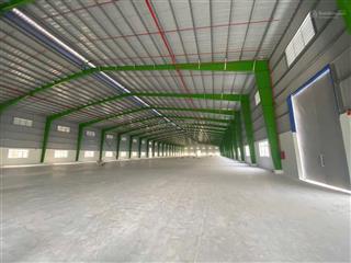 Xưởng trong khu công nghiệp bình dương 10300m2 văn phòng 850m2. người nước ngoài đứng tên