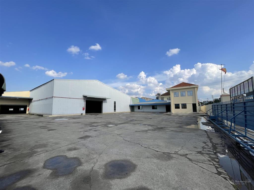 Xưởng trong kcn bàu bàng 3600m2. sx nhiều ngành nghề kcn cho phép, người nước ngoài đứng tên
