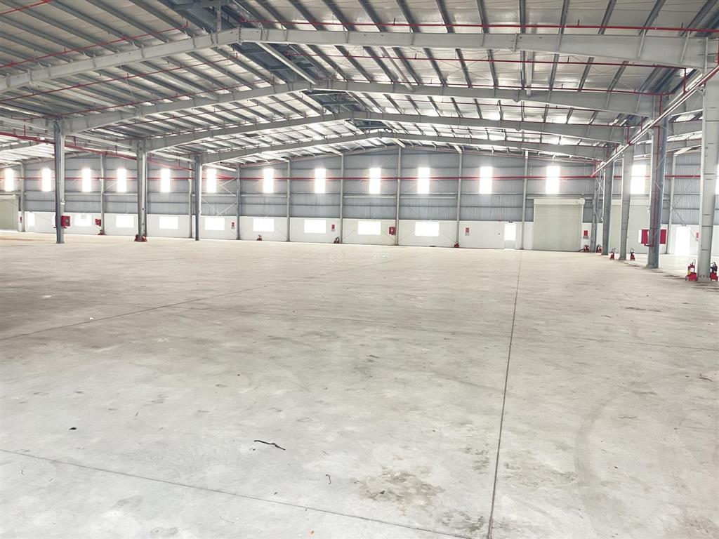 Xưởng trong kcn bàu bàng 20000m cho thuê lẻ 10000m2 giấy tờ đầy đủ hỗ trợ người nước ngoài đứng tên