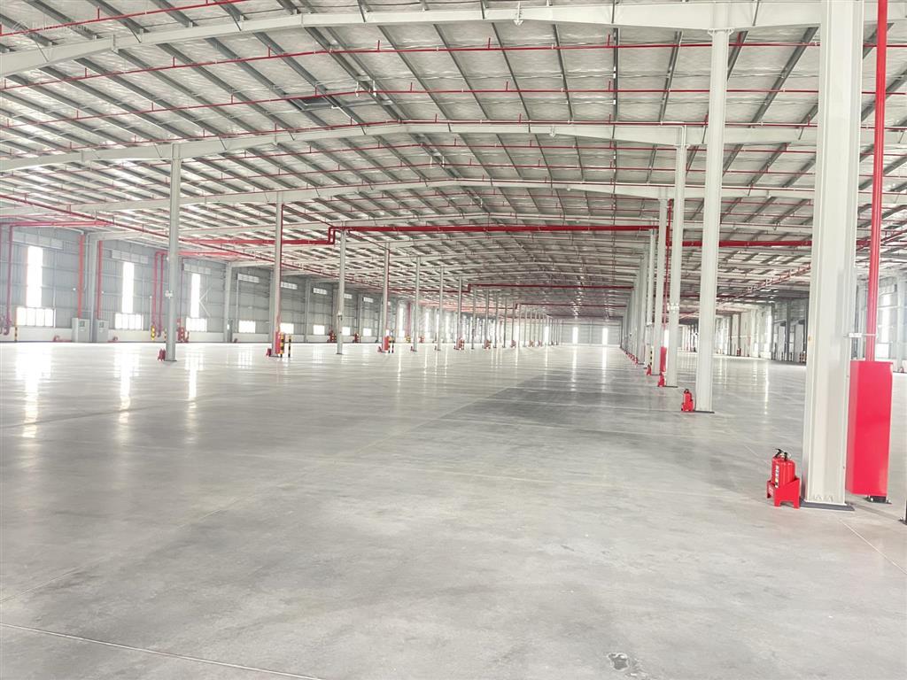 Xưởng trong kcn bàu bàng 20000m cho thuê lẻ 10000m2 giấy tờ đầy đủ hỗ trợ người nước ngoài đứng tên